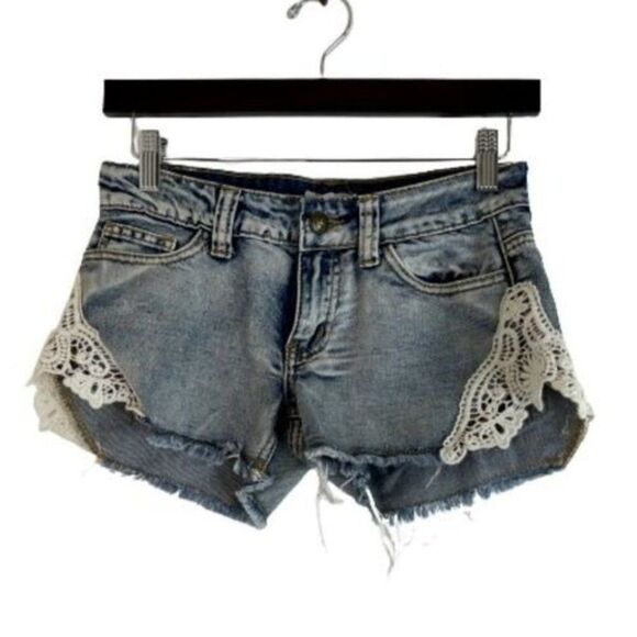 Others Follow Jean Cutoff Shorts Faded Crochet Size 24 00 - Picture 1 of 5
